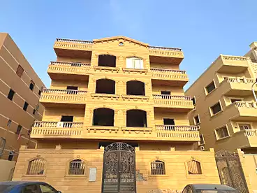 شقة بحديقة للبيع في مدينة الفردوس، كمبوندات في حدائق أكتوبر، 140 متر