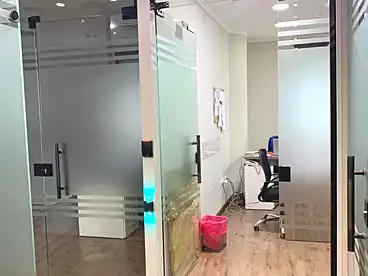 Offices For rent in Southern 90th St., 90th Street, 220 sqm