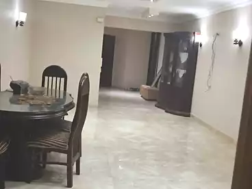 سكني للإيجار في شارع عبد الله النديم، النرجس عمارات، 180 متر