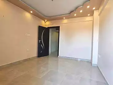 Apartments For rent in Mahmoud Zaki St., Helwan, 100 sqm
