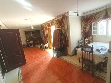 شقق للبيع في شارع خليل حماده، سيدي بشر بحري، 160 متر
