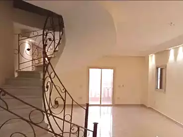 Duplex For rent in El Shorouk City, Greater Cairo, 183 sqm