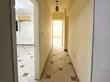 مقر إداري للإيجار في اللبيني، الهرم، 80 متر