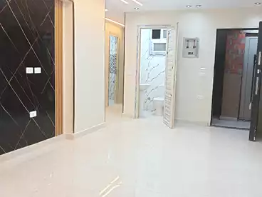 شقق للبيع في اللبيني، فيصل، 170 متر