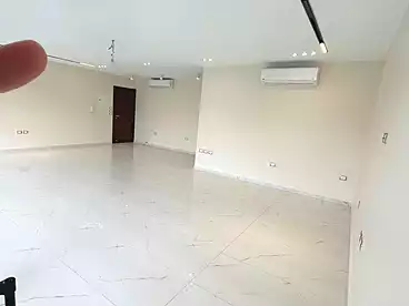 For rent in Lake View Residence - El Hazek, Compounds in New Cairo, 215 sqm