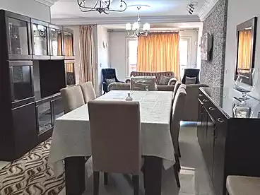 شقق للإيجار في شارع أحمد الزمر، الحي العاشر، 150 متر