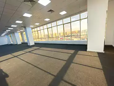 Offices For rent in Northern 90th St., 90th Street, 360 sqm