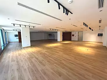 Offices For rent in 5A Mall - The Waterway, Compounds in New Cairo, 154 sqm