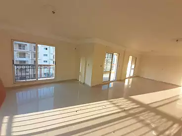 For sale in Madinaty - B 2, Second Zone Buildings, 265 sqm