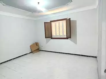 شقق للبيع في المندرة بحري، المندرة، 90 متر