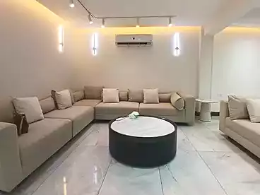 شقق مفروشة للبيع في شارع سوريا، المهندسين، 247 متر