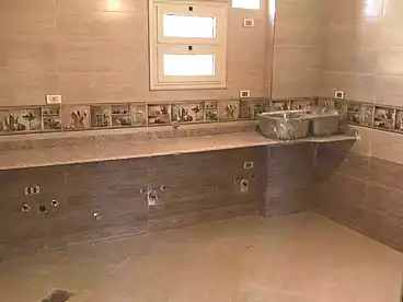 عقارات للإيجار في شارع جعفر بن ابي طالب، الياسمين 2، 250 متر