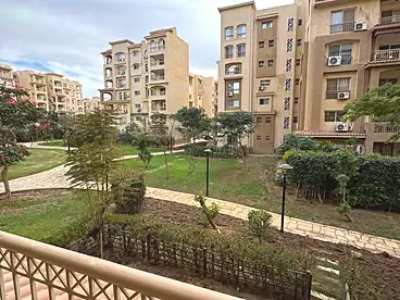 عقارات للإيجار في مدينتي - بي 3، المنطقه الثالثه عمارات، 245 متر