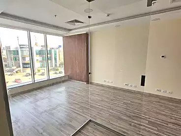 Administrative For rent in Northern 90th St., 90th Street, 79 sqm