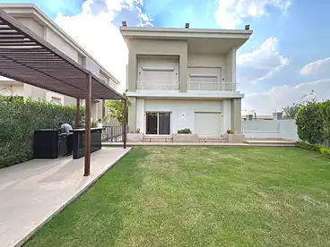 Separate Villa For rent in Oriana Villas - Cairo Festival City Compound, Cairo Festival City Compound - Al Futtaim, 500 sqm