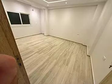 مكاتب للإيجار في شارع نبيل الوقاد، أرض الجولف، 250 متر