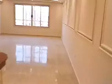 شقق للبيع في اللبيني، فيصل، 150 متر