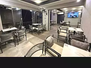 Shops For sale in El Seyouf Qebly, El Seyouf, 240 sqm