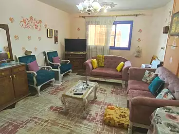 شقق للبيع في شارع كورنيش النيل، حدائق حلوان، 100 متر