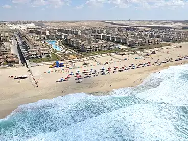 شاليه بحديقة للبيع في سيدى عبد الرحمن، الساحل الشمالي، 90 متر
