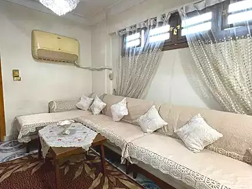 عقارات للبيع في شارع الدكتور حسين كمال، الحضرة، 126 متر