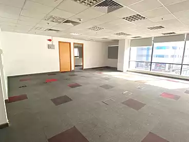 Administrative For rent in Southern 90th St., 90th Street, 600 sqm