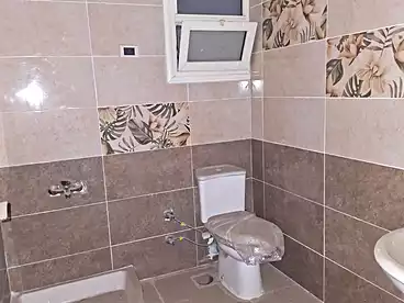 عقارات للإيجار في المندرة، الاسكندرية، 250 متر