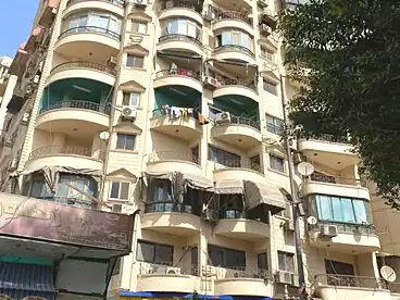 شقق للبيع في شارع كورنيش النيل، حدائق حلوان، 250 متر