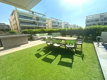 Apartment with Garden For rent in Lake View Residence - El Hazek, Compounds in New Cairo, 191 sqm