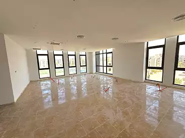 مكاتب للإيجار في ذا بلاتوه - كمبوند ديستريكت 5، كمبوند ديستريكت 5 - مراكز، 135 متر