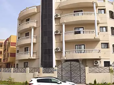 Building For rent in Area 1, Eighth Neighborhood, 350 sqm