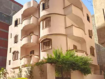 House / Home For sale in Abu Yusuf, Al Agamy, 210 sqm