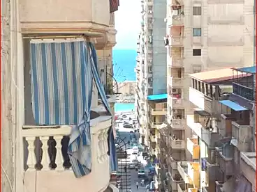 Apartments For sale in Farook Abd Al Wahab St., Miami, 130 sqm