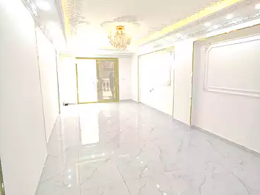 شقق للبيع في شارع خليل حماده، سيدي بشر بحري، 130 متر