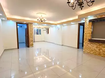 شقق للبيع في محرم بك، الاسكندرية، 131 متر