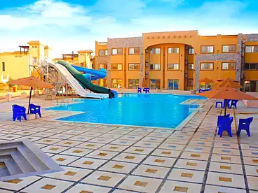 شاليهات للبيع في منتجع لا لونا ازور - كونفوي، منتجعات العين السخنه، 60 متر