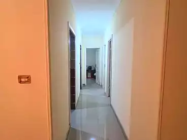 شقق للبيع في شارع زكي رجب، سموحة، 140 متر