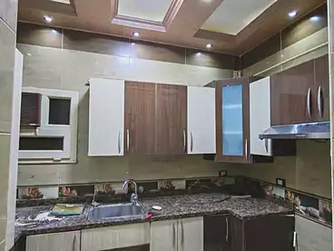 شقق للبيع في اللبيني، فيصل، 190 متر