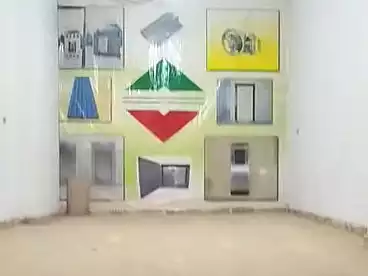 تجاري للبيع في شارع 27، النزهة 2، 30 متر