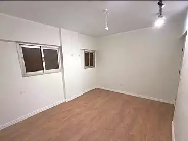 شقق للبيع في شارع الملك فيصل، فيصل، 100 متر