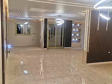 شقق للبيع في شارع العشرين، فيصل، 200 متر