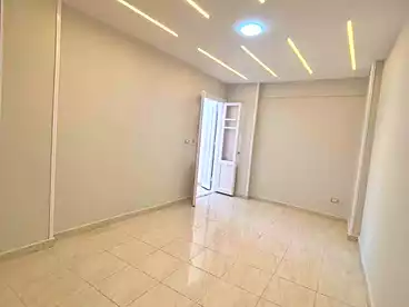 Apartments For sale in El-Sebaey St., Miami, 150 sqm