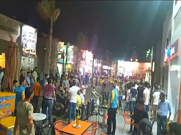 تجاري للبيع في الأسواق والمولات، الرحاب، 96 متر