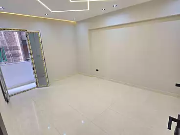 شقق للبيع في شارع جمال عبد الناصر، المندرة، 140 متر