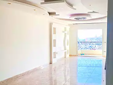 Apartments For sale in El-Amir Gameel St, Zezenia, 155 sqm