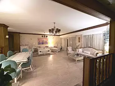 Apartments For sale in Doctor Hani Maher St., Gharb Arabella, 300 sqm