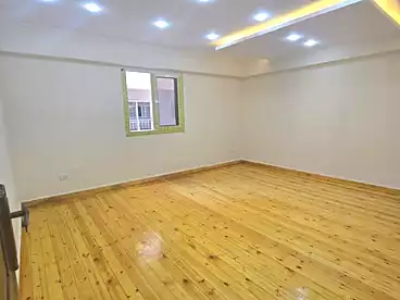 Apartments For sale in Mahmoud El-Isawy St., Miami, 135 sqm