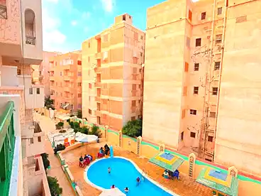 عقارات للبيع في شاطئ النخيل - ٦ اكتوبر، العجمي، 100 متر