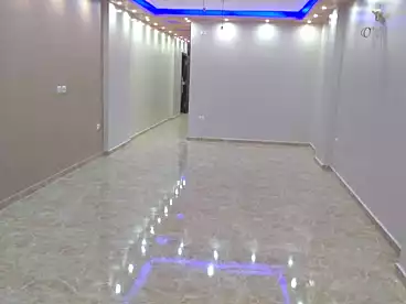 شقق للإيجار في شارع المجزر الالي، اللبيني، 200 متر