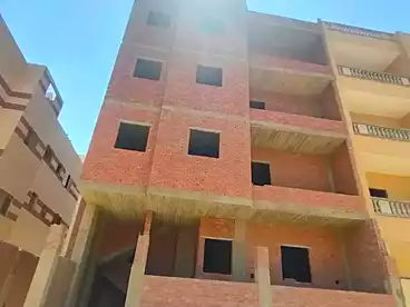 عمارات للبيع في حي الكوثر - الحي الرابع، مدينة بدر، 210 متر